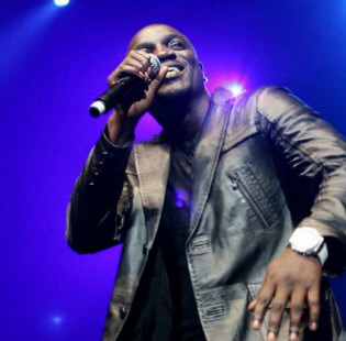   How to Hire Akon - booking information  