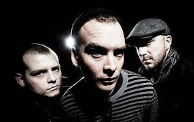  Hire Alkaline Trio - booking Alkaline Trio information. 