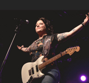 Hire Ashley McBryde - booking Ashley McBryde information.