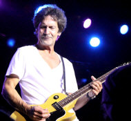   Billy Squier - booking information  