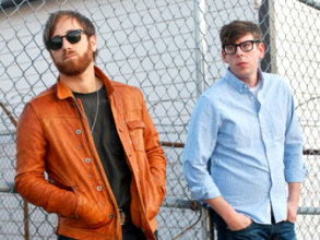  Hire The Black Keys - booking the Black Keys information. 