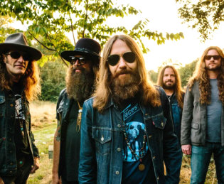   Hire Blackberry Smoke - booking information  