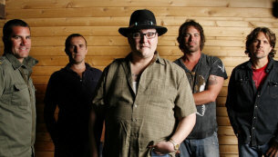  Hire Blues Traveler - booking Blues Traveler information 