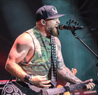 Hire Brantley Gilbert - book Brantley Gilbert for an event!