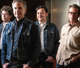 Hire Calexico - booking Calexico information.