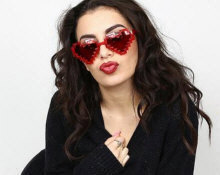  Hire Charli XCX - book Charli XCX for an event! 