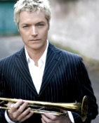 Hire Chris Botti - booking Chris Botti information.