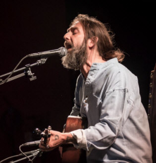   Hire Chris Robinson - book Chris Robinson for an event!  