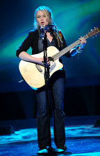  Crystal Bowersox - booking information  