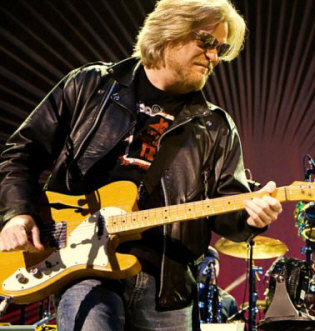 Hire Daryl Hall - book Daryl Hall for an event!