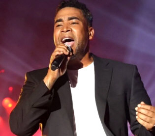   Hire Don Omar - booking Don Omar information  