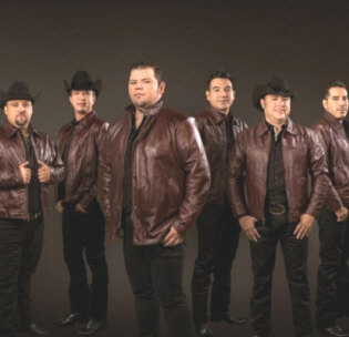 Hire Duelo - book Duelo for an event!