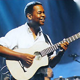 Hire Earl Klugh - booking Earl Klugh information.