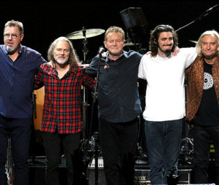 Hire the Eagles - Booking the Eagles information.