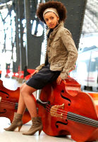  Hire Esperanza Spalding - book Esperanza Spalding for an event! 