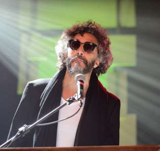   How to Hire Fito Paez - booking information  