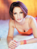 Gloria Estefan - booking information 