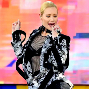 Hire Iggy Azalea - booking Iggy Azalea information
