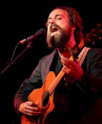  Hire Iron & Wine - booking Iron & Wine information. 