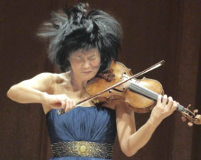   Hire Jennifer Koh - booking Jennifer Koh information.  