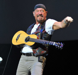 Hire Jethro Tull - book Jethro Tull for an event!