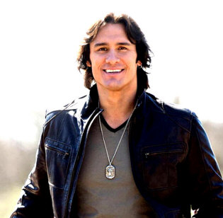 How to hire Joe Nichols - booking Joe Nichols information.