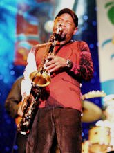  Hire Kirk Whalum - book Kirk Whalum for an event! 