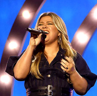   Kelly Clarkson -- To view this artist's HOME page, click HERE! 