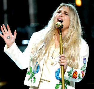 Hire Kesha - book Kesha for an event!