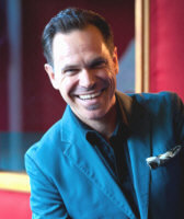   Hire Kurt Elling - booking Kurt Elling information.  