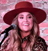  Hire Lainey Wilson - booking Lainey Wilson information. 
