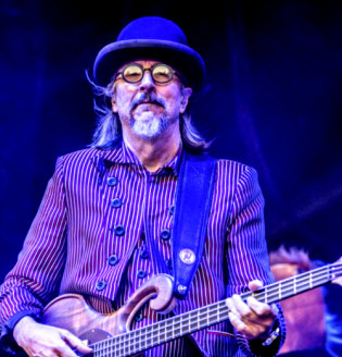 Hire Les Claypool - booking Les Claypool information