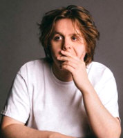  Hire Lewis Capaldi - booking Lewis Capaldi information. 