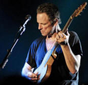  Hire Lindsey Buckingham - booking Lindsey Buckingham information. 