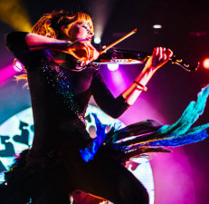  Hire Lindsey Stirling - book Lindsey Stirling for an event! 