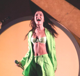 How to hire Lorde - booking information