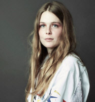   Maggie Rogers - booking information  