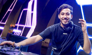   Mahmut Orhan - booking information  