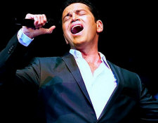   Mario Frangoulis - booking information  