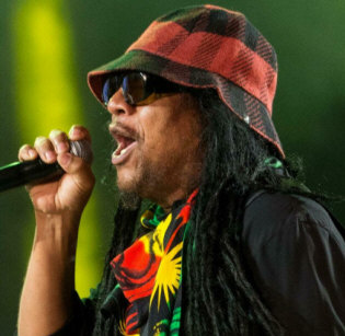 Hire Maxi Priest - book Maxi Priest for an event!