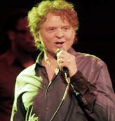   Mick Hucknall - booking information  