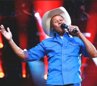 Hire Neal McCoy - book Neal McCoy for an event!