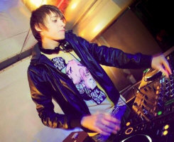   Omnia - booking information  