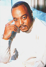   Peabo Bryson - booking information  
