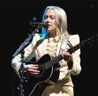   How to hire Phoebe Bridgers - booking information  