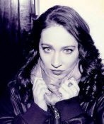  Hire Regina Spektor - booking Regina Spektor information 