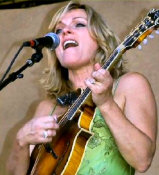   Hire Rhonda Vincent - booking Rhonda Vincent information.  