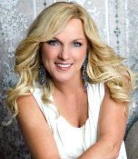   Hire Rhonda Vincent - booking Rhonda Vincent information.  