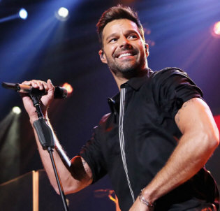 Hire Ricky Martin - booking Ricky Martin information.