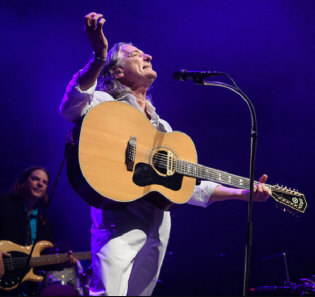   How to hire Roger Hodgson - booking information  